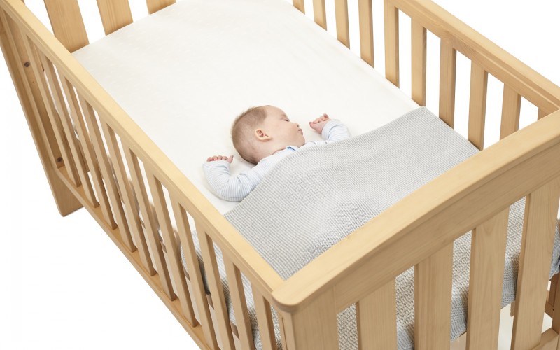 Baby in Cot for Baby Box News Aug 2017