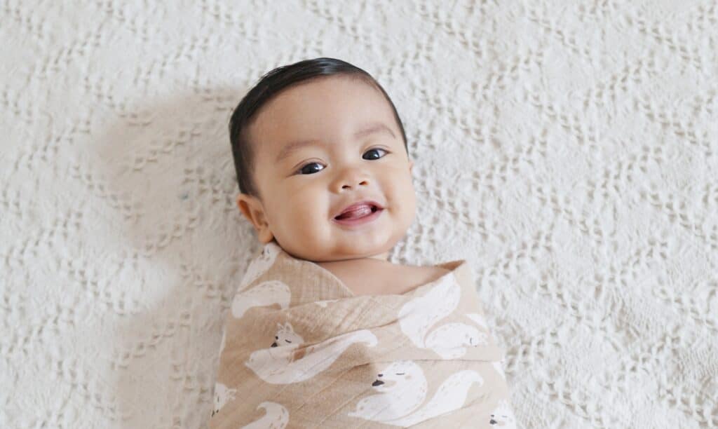 babyonbackswaddled Crop
