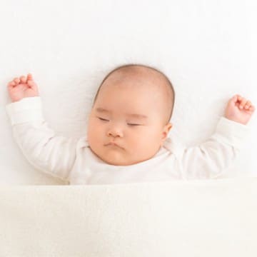 sleeping baby white noise